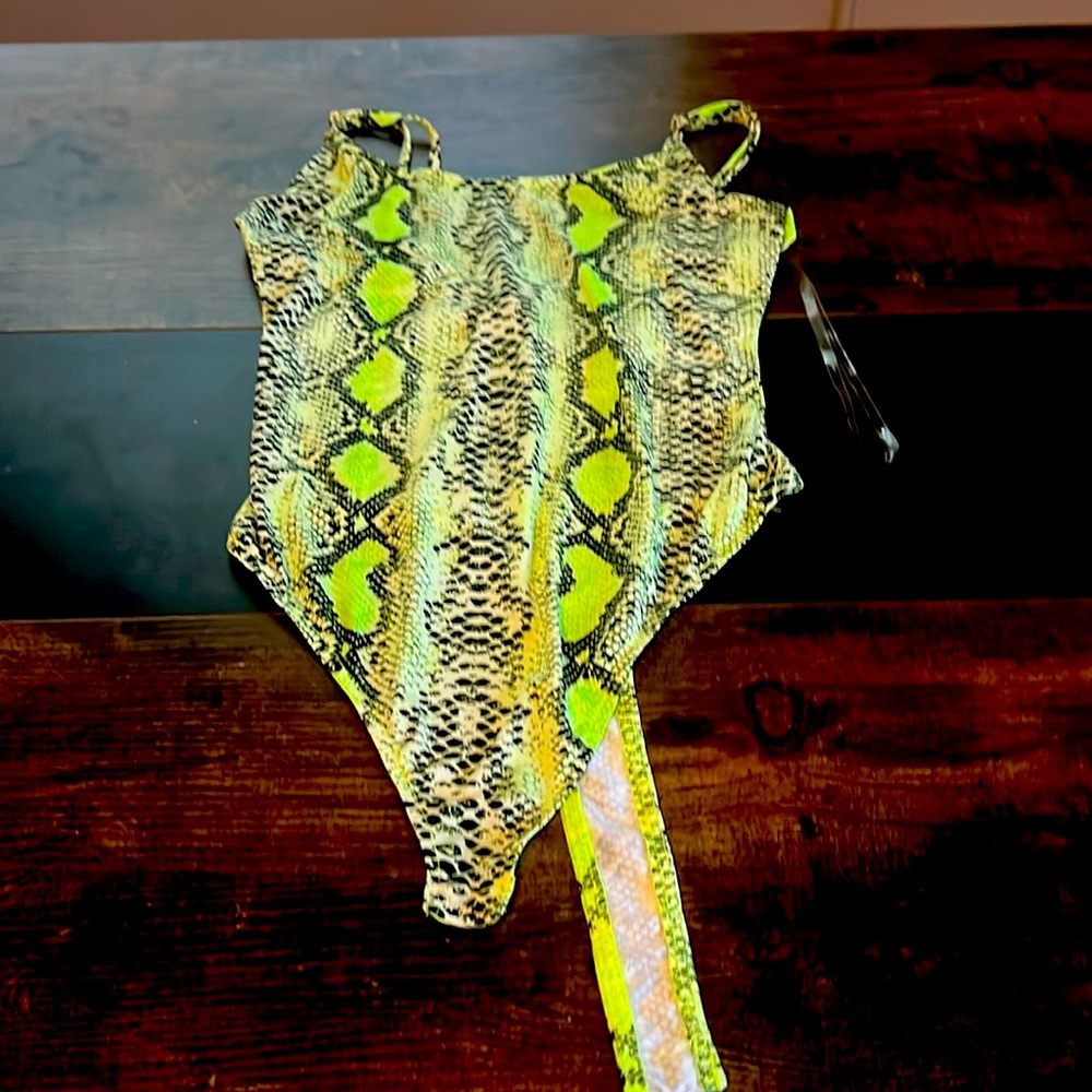 One peace body suite super cute never worn